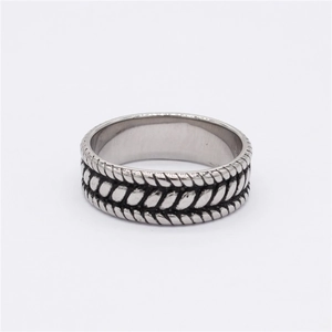 Retro stainless steel ring for men featuring a distinctive rope pattern texture design