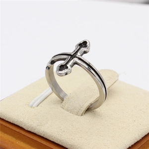 Bague croix vintage en argent oxydé, style punk minimaliste en acier titane pour femmes