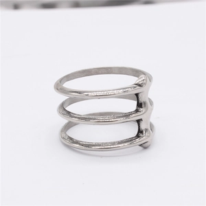 Minimalist silver triple band titanium steel ring with industrial architecture design