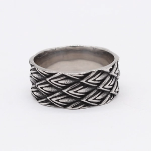 Retro dragon scale pattern men's titanium steel ring with oxidised silver finish
