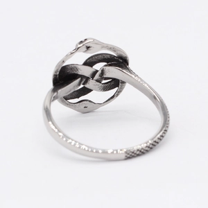 Gothic vintage double snake ring in oxidized silver finish made of durable titanium steel