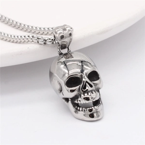 Vintage stainless steel skull pendant necklace with polished box chain for men