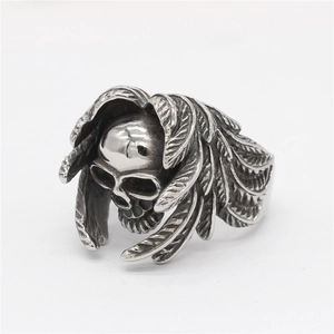 Retro stainless steel skull ring with gothic wings and vintage oxidized silver finish