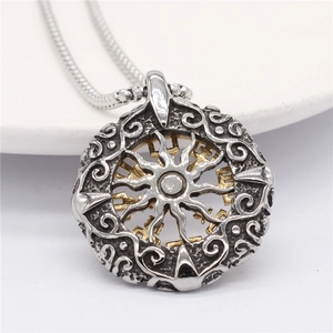 Collier pendentif Viking rétro bicolore en acier avec motif de soleil ajouré
