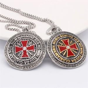 Vintage Knights Templar Cross Shield Pendant For Men Stainless Steel Religious Latin Inscription Enamel Rhinestone Pendant Jewelry No Chain
