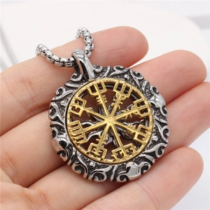 Collier avec pendentif boussole Viking Vegvisir vintage en acier bicolore or et argent