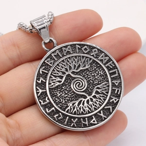 Wikinger Lebensbaum Anhänger Halskette Titanstahl Runenkreis Nordische Mythologie Schmuck Herren Retro Oxidierte Kette