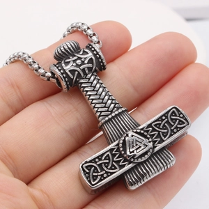 Retro Viking Mjolnir pendant necklace in vintage silver steel with intricate Celtic knots