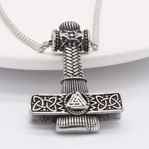 Retro Viking Mjolnir pendant necklace in stainless steel with Valknut engraving