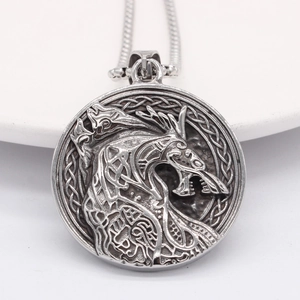 Nordic viking wolf head pendant necklace in vintage silver steel for men