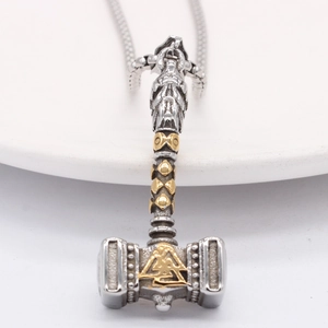 Collier rétro marteau de Thor viking avec symbole Valknut doré sur pendentif en acier