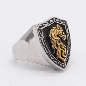 Bague chevalière vintage en acier bicolore avec tête de cheval dorée pour homme