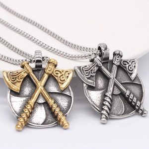 Collier pendentif bouclier hache viking rétro pour homme en finition or et argenté
