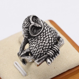 Vintage owl titanium steel ring for men with antique silver finish and detailed feathers