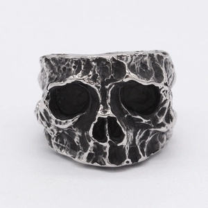 Vintage gothic skull ring for men in oxidized titanium steel with rock texture finish