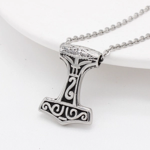 Retro Viking Thor's Hammer Mjölnir pendant necklace in black stainless steel