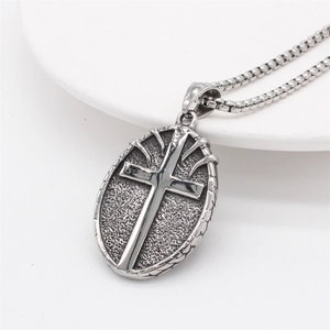 Retro hip hop skull cross pendant necklace in stainless steel with silver box chain
