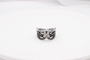 Detailed close-up of retro octopus ring showing textured tentacles and suction cups
