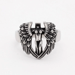Bague en acier inoxydable ailes d'ange pour hommes avec croix gothique et finition argent
