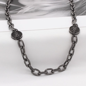 Collier Pendentif Crâne de Chef Indien Rétro pour Homme en Acier au Titane Argent Antique Chaîne Usée Bijoux Hip Hop Punk