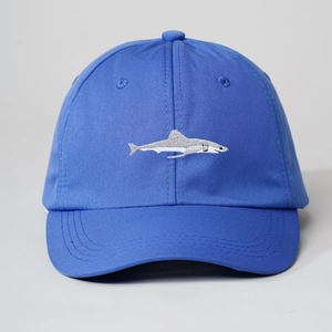 Blaue Baseballkappe aus Baumwolle mit grauer Haifisch-Stickerei und verstellbarem Riemen