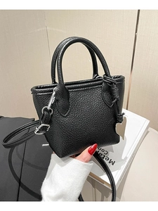 Mini Sac Bandoulière Femme en Cuir PU Grain Litchi Pendentif Coeur Sac à Main Sac Seau Avec Bandoulière Amovible Mode