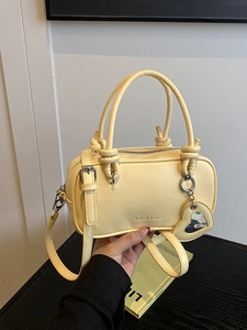 Sac à Main en Cuir PU à la Mode avec Poignée à Nœud Charme de Miroir en Cœur Bandoulière Réglable Sac Oreiller