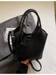 French Luxury PU Leather Bucket Bag For Women Litchi Texture Handbag With Cute Dog Charm Crossbody Shoulder Bag For Daily Use