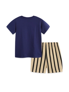 Ensemble d'été garçon avec t-shirt dinosaure bleu marine et short rayé beige en coton