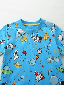 T-shirt bleu à manches courtes pour garçon avec imprimé astronaute et espace dessin animé