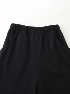 Short décontracté noir pour garçons avec taille élastique et poches latérales