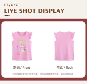 Detailansicht Vorder- und Rückseite eines rosa Mädchen-T-Shirts mit Einhorn und Rüschenärmeln