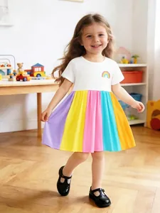 Robe Patchwork Imprimée Arc-en-ciel pour Filles d'été Manches Courtes en Coton Robe de Princesse Plissée pour Enfants