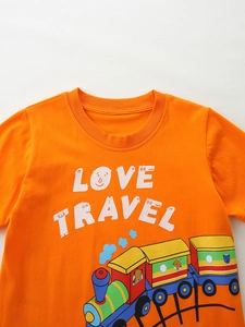 T-shirt en coton orange pour garçon avec imprimé train et motif Love Travel