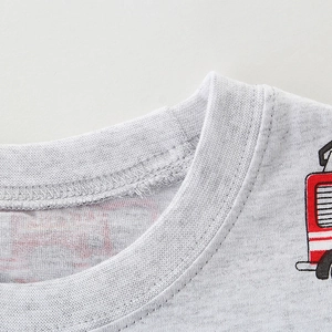 Kids light grey cotton t-shirt with fire truck print and ribbed crew neck detail