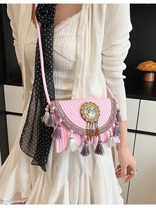 Women Bohemian Ethnic Knitted Crossbody Bag Hand-woven Tassel Beaded Shoulder Handbag For Beach Vacation Summer Small Bag