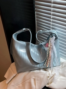 Vintage Glossy PU Leather Hobo Bag For Women Korean Sweet Dumpling Shoulder Bag With Lace Heart Pendant Large Capacity Crossbody Bag