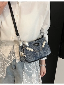 Sac Sous les Aisselles en Denim pour Femmes avec Chaîne en Künstliche Perles et Nœud Papillon Sac à Bandoulière Niche Sac Polochon pour Sorties