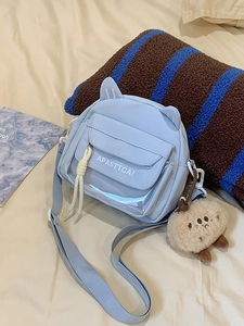 Petit sac bandoulière bleu clair avec oreilles de chat et imprimé de lettres stylé