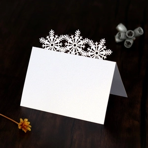 Snowflake Hollow Place Cards Artificial Pearl Paper Laser Cut Table Name Cards For Christmas Wedding Banquet Party Decoration