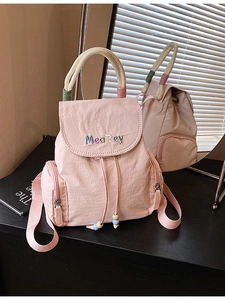 Rosafarbener kleiner Nylonrucksack mit MeaRey-Stickerei und Webgriffen für Damen