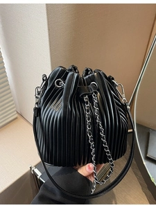 Women Stylish Pleated Bucket Bag PU Leather Drawstring Crossbody Bag With Silver Chain Strap Urban Daily Shoulder Bag