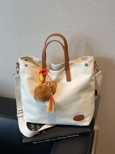 Women Large Capacity Canvas Tote Bag Casual Fashion Shoulder Crossbody Bag Minimalist Student Commuter Bag With Bear Pendant