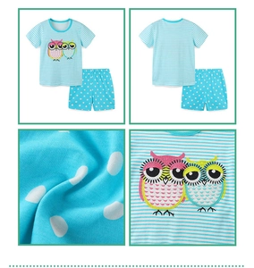 Vues détaillées de pyjamas en coton pour filles avec broderie hibou et motif rayé