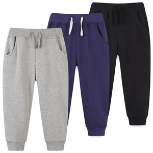 Lot de 3 pantalons de jogging pour enfants en gris, bleu marine et noir avec cordon