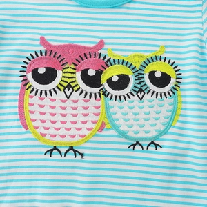 T-shirt rayé en coton pour filles avec deux broderies hiboux colorées sur le devant