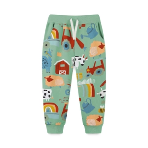 Hellgrüne Kinder-Sporthose mit Bauernhof-Print und weißem Kordelzug am Hosenbund