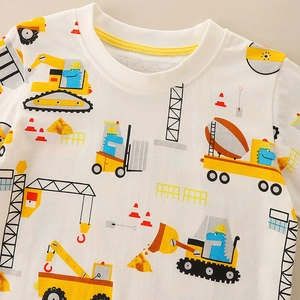 Kinder T-Shirt aus Baumwolle in Weiß mit bunten Baustellenfahrzeugen und Dinos