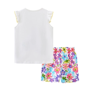 Ensemble d'été pour fille avec haut sans manches à volants et short à imprimé floral