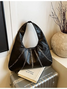 Vintage PU Leather Large Capacity Hobo Bag For Women Spliced Stitching Shoulder Bag Urban Casual Commuter Underarm Bag